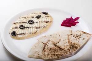 Pita With Hummus