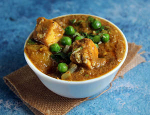 Matar Paneer