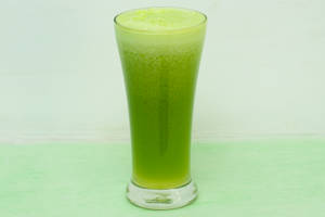 Apple Pineapple Spinach Blend