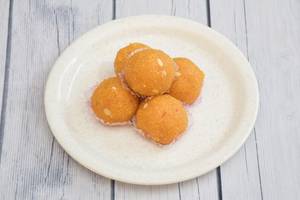 Moti Chur Laddu