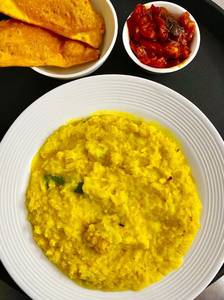 Khichudi With Beguni & Chutney Combo