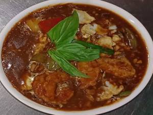 Chicken Chilli Basil Sauce