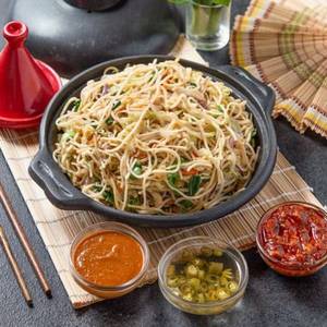 Veg Hakka Noodles