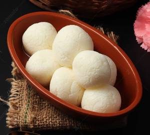 Malai Rasgulla - 6pcs