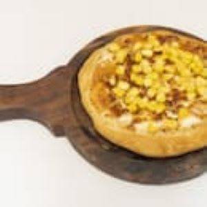 Golden Corn Pizza + Coke (250 Ml)