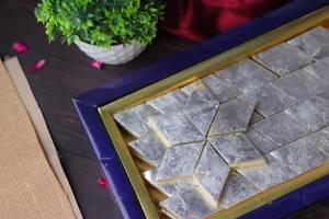 Kaju barfi