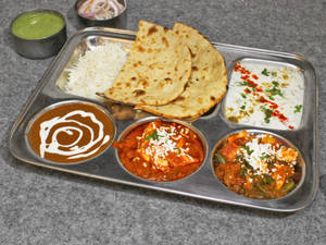 Special Paratha Thali