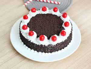 Rich Black Forest Cake (0.5 kg)