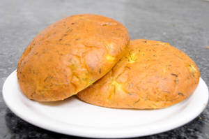Khara Bun (2 Nos)