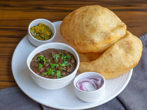 Chole Bhature (1 Pcs)