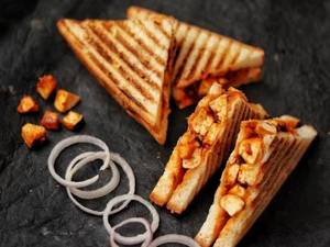 Paneer Tikka Sandwich 