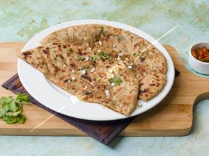 Paneer Pyaz Paratha