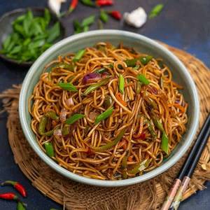 Veg Chilli Garlic Noodles