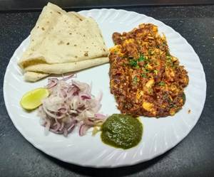 Chicken Keema With 2 Roomali Roti