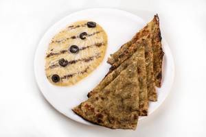 Zattar Naan With Hummus