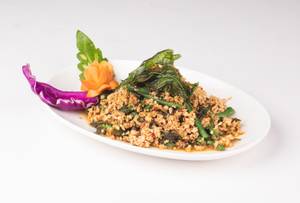 Phad Bai Graprou Gai