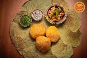 Special Neelkanth Heeng Khasta Kachori [2 Pieces]