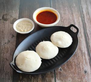 Idli Chutney Sambhar (3 pcs)
