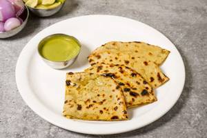butter aloo paratha