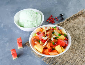 Fruit Salad With Pista Ice Cream