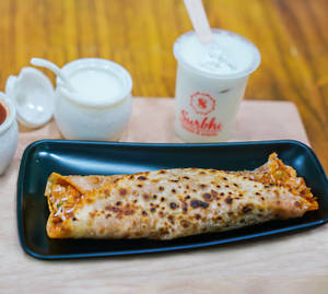 1 Veg Frankie Wrap with Malai Lassi [Full, 1 Glass]