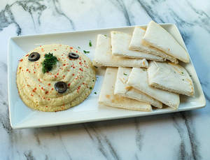 Hummus With Whole Wheat Pita