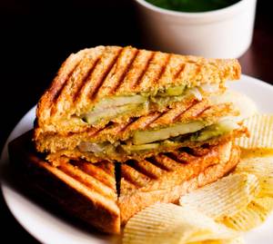 Veg Cheese Grill Sandwich