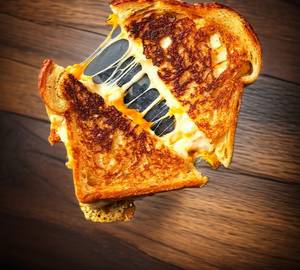 Tandoori Chicken Grilled Cheese Sandwich