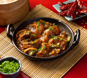 Schezwan Paneer Momos [6 Pcs]