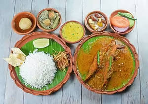 Bagda Chingri Thali