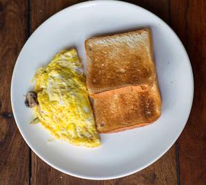 Plain Omelette With Bread Slice [2 Eggs]