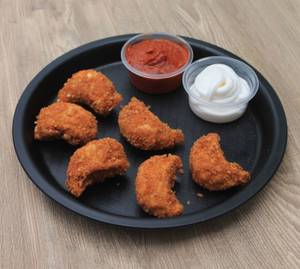 Veg Kurkure Momos (7 pcs)