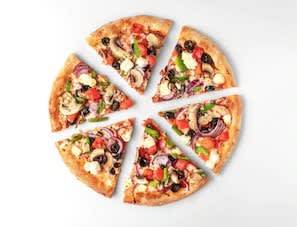 Grilled chicken pizza