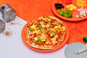 Paneer Tikka Pizza 