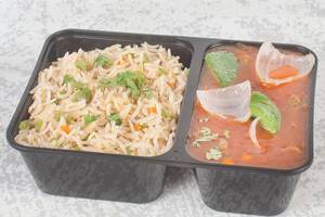 Fried Rice With Paneer Chilli Combo
