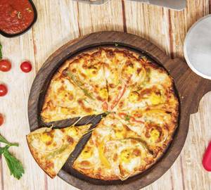 Onion and paneer pizza