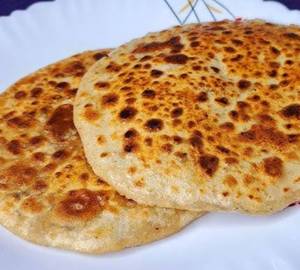 Sattoo Paratha (2 Pcs)