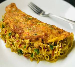 Maggi Omelette [2 Eggs, 70gms Noodles]