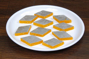 Kesar Kaju Katri