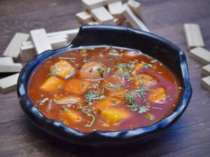 Chilli Paneer (Gravy)