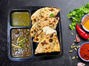 Chicken Keema Kulcha With Chole