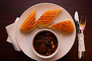 Mash And Goan Sausage [pork]