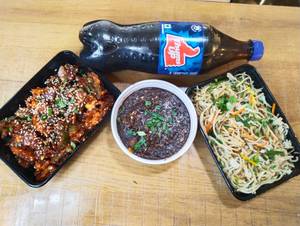 Veg Haka Noodles+veg Manchurian Gravy+veg Crispy+thums Up [500 Ml]