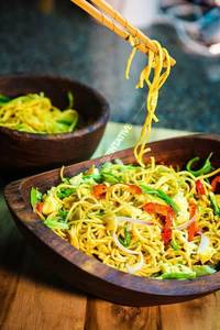 Singapuriya Noodles
