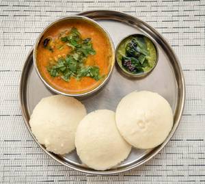 Idli sambhar