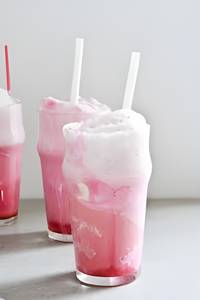 Strawbery Ice Cream Soda
