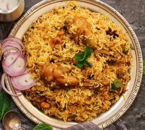 Hyderabadi Chicken Dum Biryan (3+1 leg)