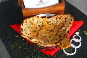 Keema Naan ( Chicken)
