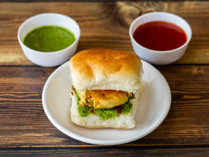 Crispy Schezwan Cheese Vada Pav