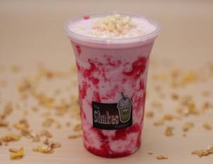 Strawberry Flakes Thick Shake